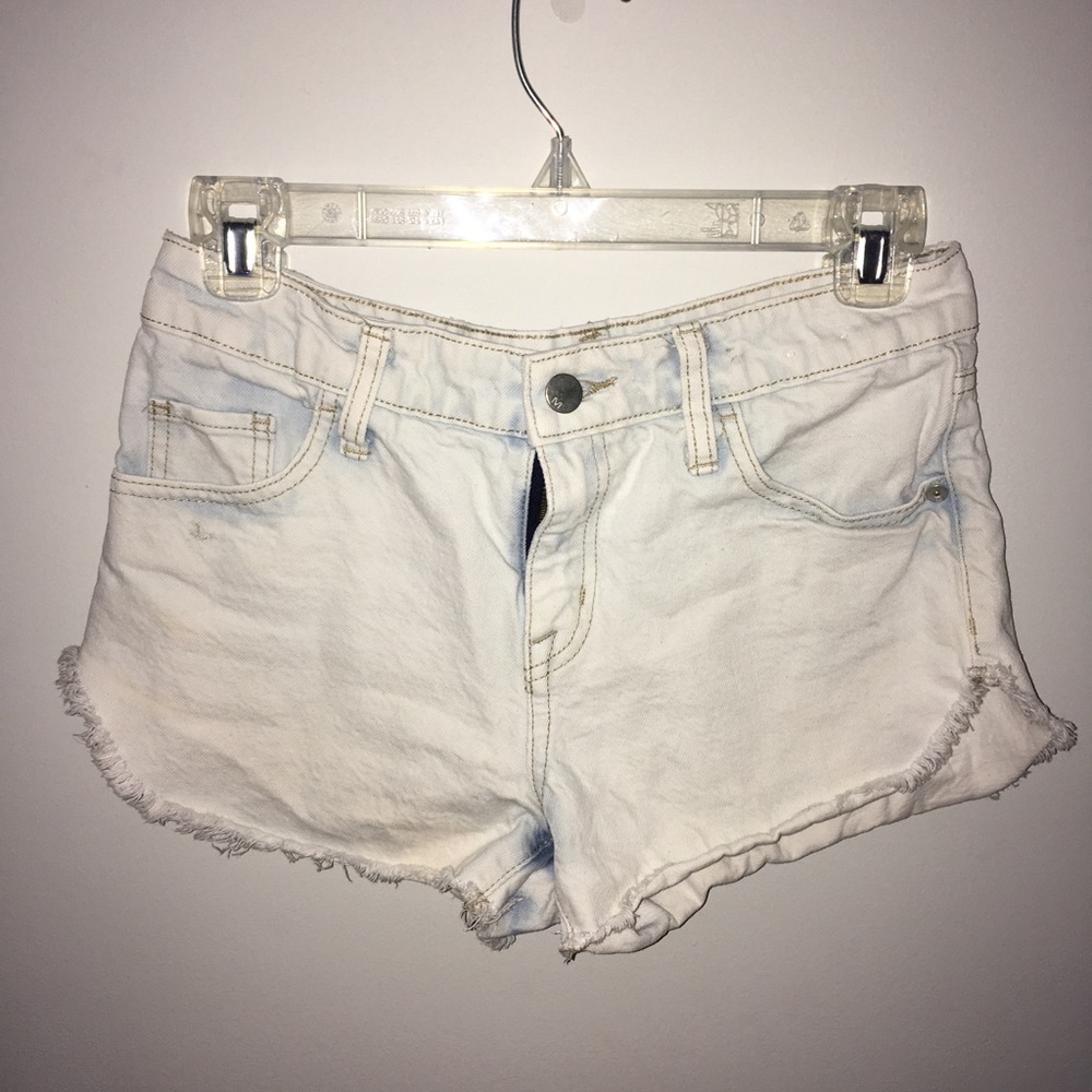 Light wash denim shorts